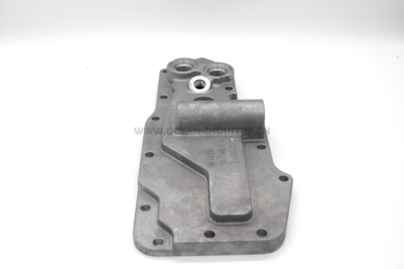 5273377 Lubricating Oil Cooler Cover for 6D102 6BT