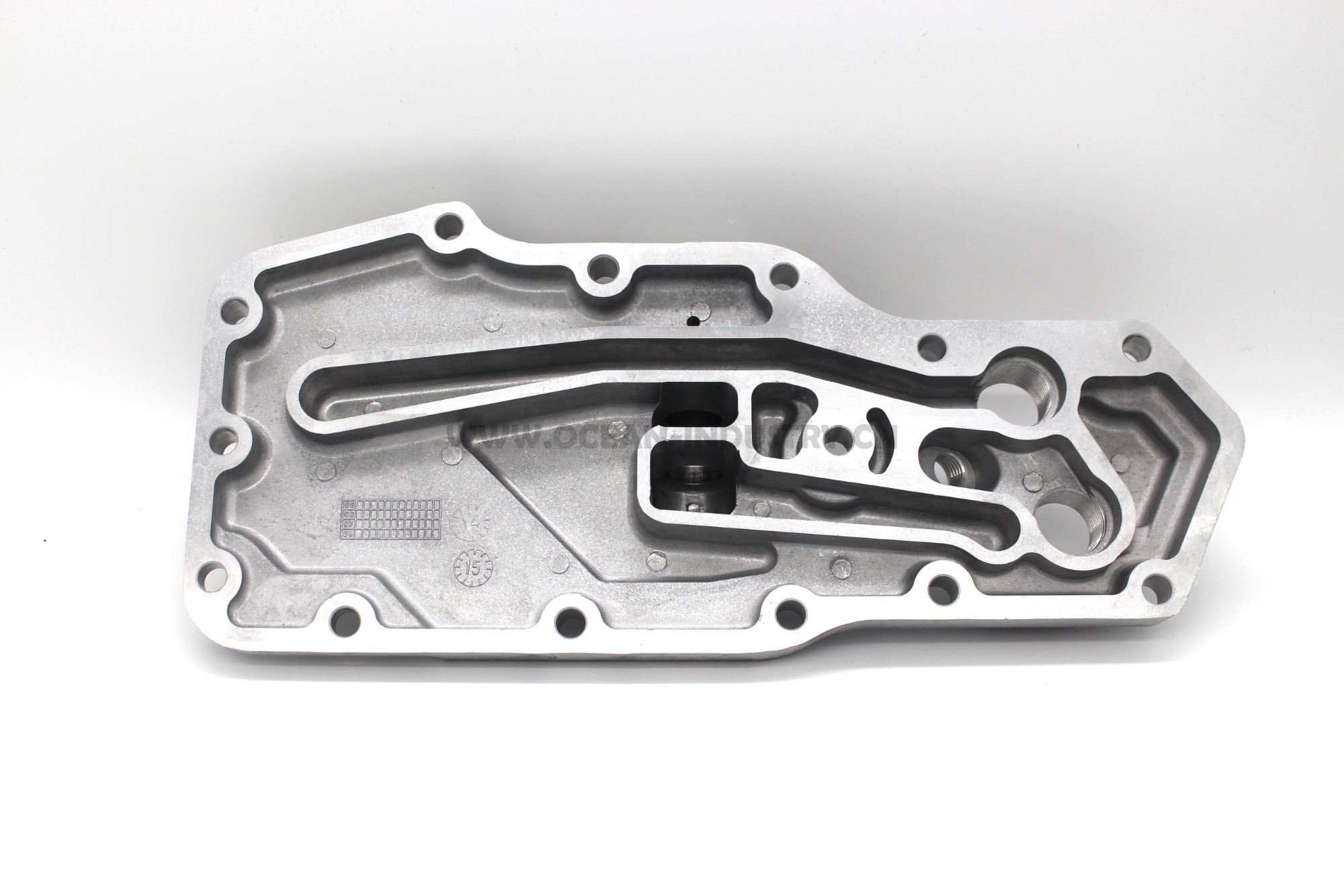 5273377 Lubricating Oil Cooler Cover for 6D102 6BT