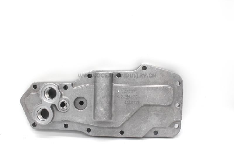 5273377 Lubricating Oil Cooler Cover for 6D102 6BT