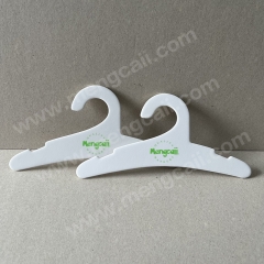 Manufacturers customized 18cm pet clothes paper hanger biodegradable doll paper hanger FSC renewable cardboard small hanger