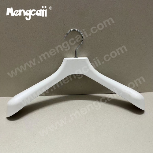 42cm pulp hangers made of sugarcane pulp, with a shoulder width of 5cm, are used for clothing display of suits and coats