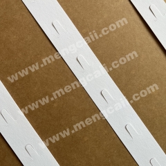 Mengcaii eco-friendly paper hanging strips are made from extra-hard paper, are recyclable and biodegradable, and replace plastic hanging strips for supermarket snacks, toys, and other goods.