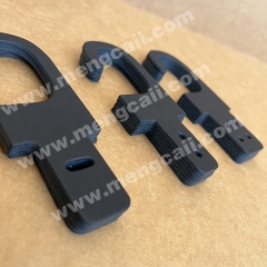 Paper hooks made of black cardstock are recyclable and biodegradable, suitable for displaying belts, hats, and clothing.