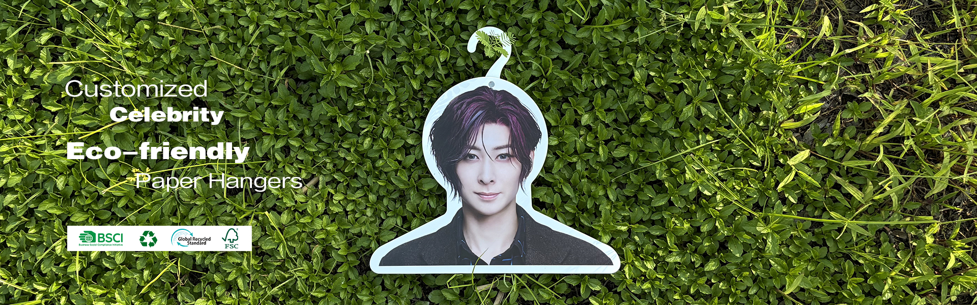 Customized Celebrity Style Eco-friendly Paper Hangers