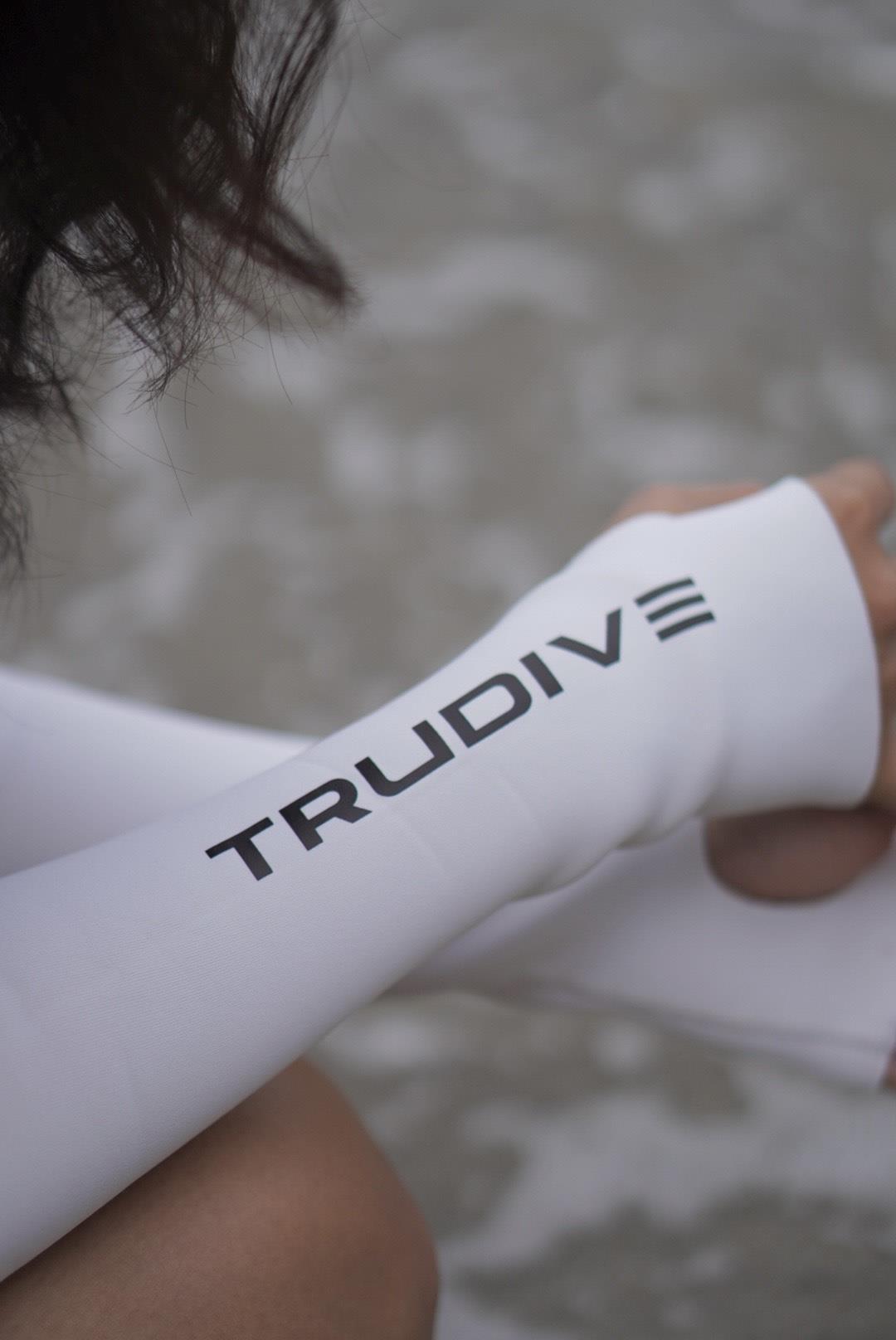 TRUDIVE Super Elastic Open Back wetsuit Cut Bikini