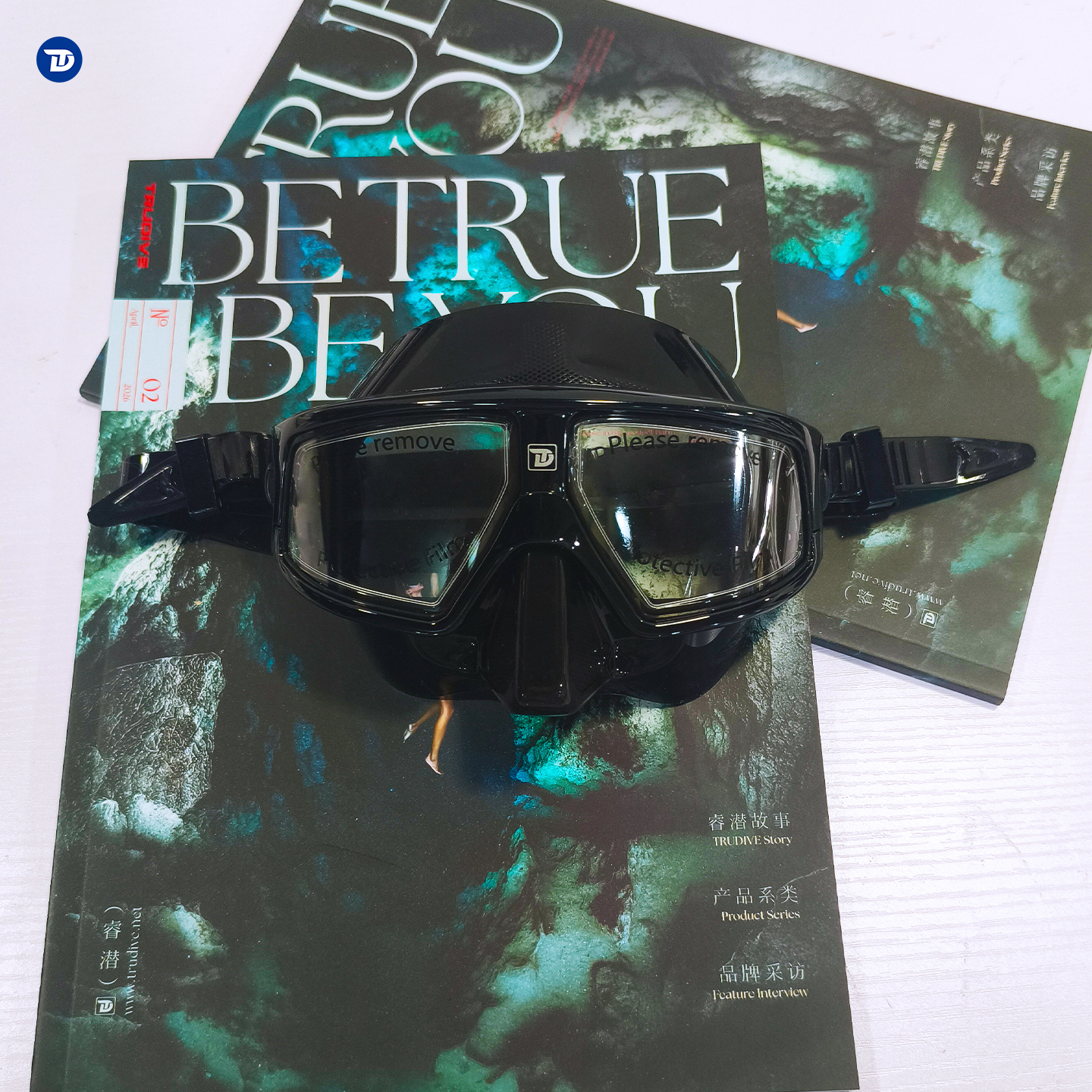 Underwater diving equipment