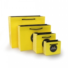 Paper shopping bags