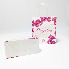 Paper shopping bags