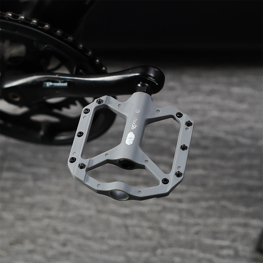 Bicycle parts Bicycle Cycling Bike Pedals, Nylon Antiskid Durable Mountain Bike Pedals Road Bike Hybrid Pedals for 9/16 inch