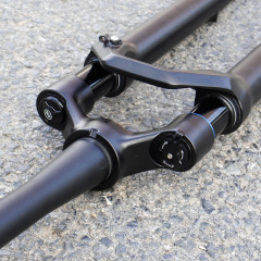 700C Road Bike Fork Suspension 100*12MM Rock Shox Air And Oil Shock Absorber Tapered Off-road Disc Brake Fork Gravel