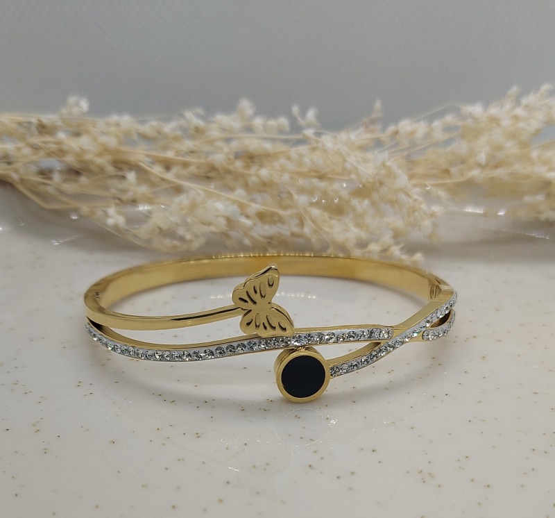 Stiff Bracelet