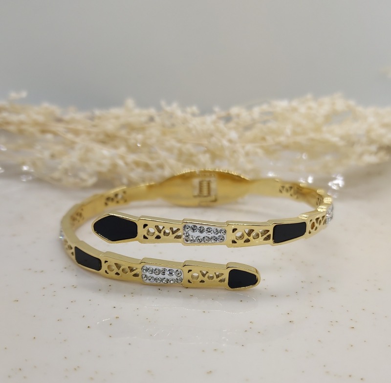 Stiff Bracelet