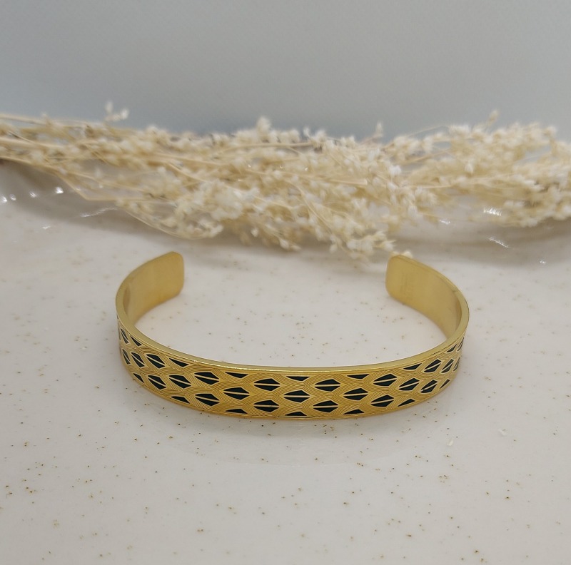 Stiff Bracelet