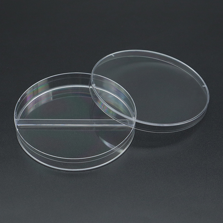 Petri dishes