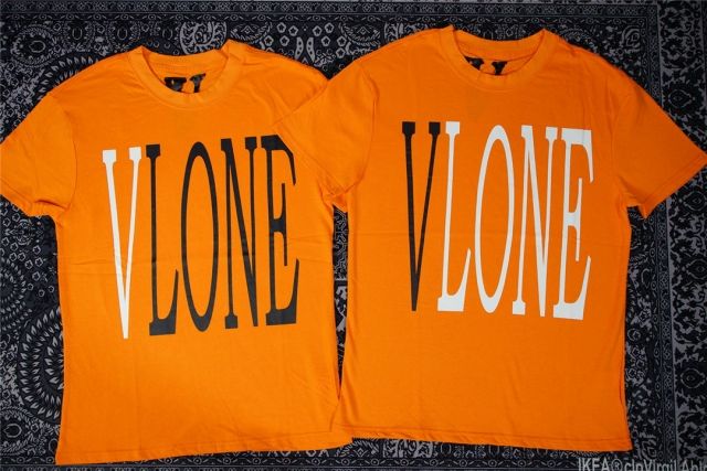 Version Vlone big logo tee