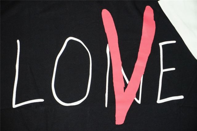 Version Vlone Valentine's Day limited logo tee