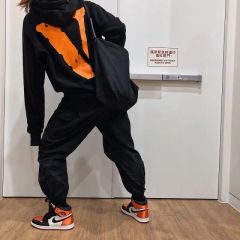 Vlone Big V logo hoodie black