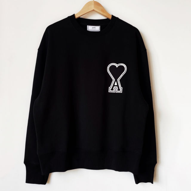 Ami Heart A Crewneck