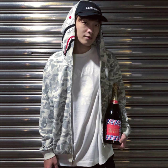 [Best Quality] 1:1 Bape Shark Hoodie White Glow in Dark