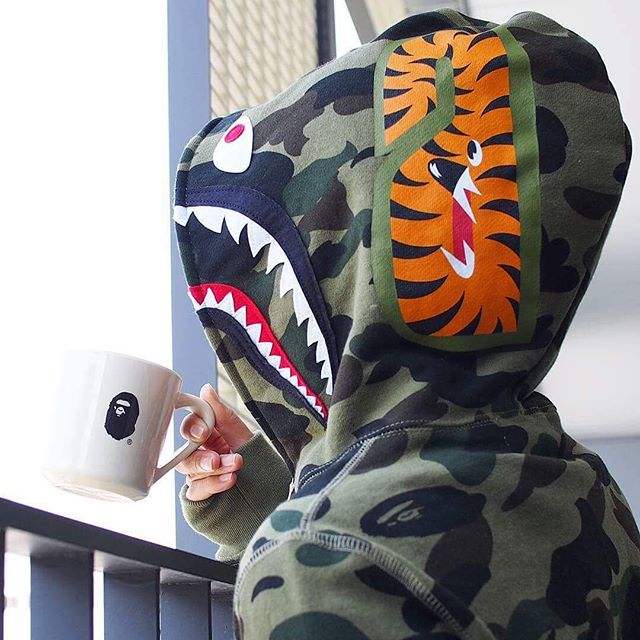 [Best Quality] 1:1 Bape 1ST Camo Shark Hoodie Zip Up Green