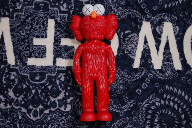Kaws x Sesame Street Figure 5 Colors