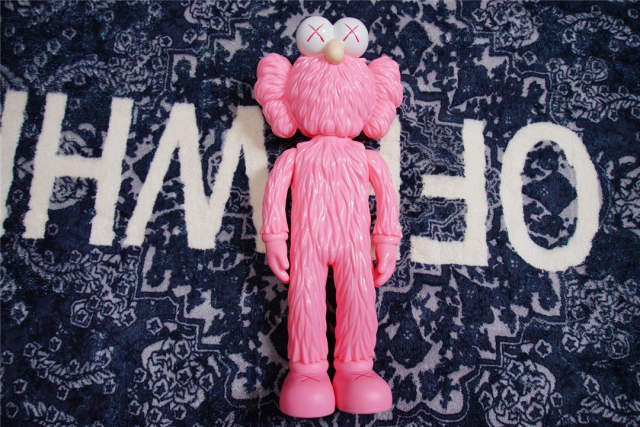 Kaws x Sesame Street Figure 5 Colors
