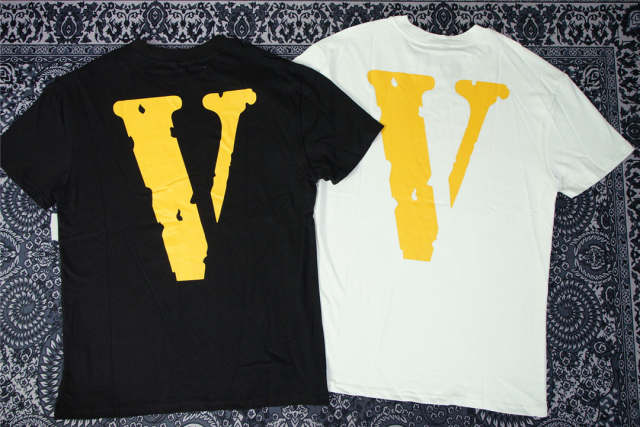 Version Vlone Friends logo tee