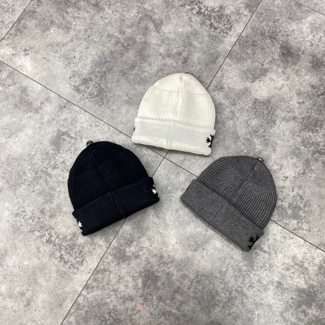 Chr0me  Heаrts Sanskrit beanie 3colors