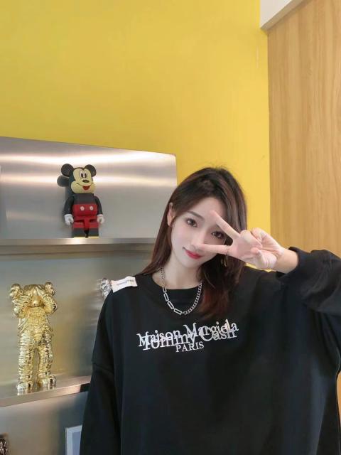 MM6 Maison Margiela x Tommy Cash Embroidery Crewneck Sweatshirt Black