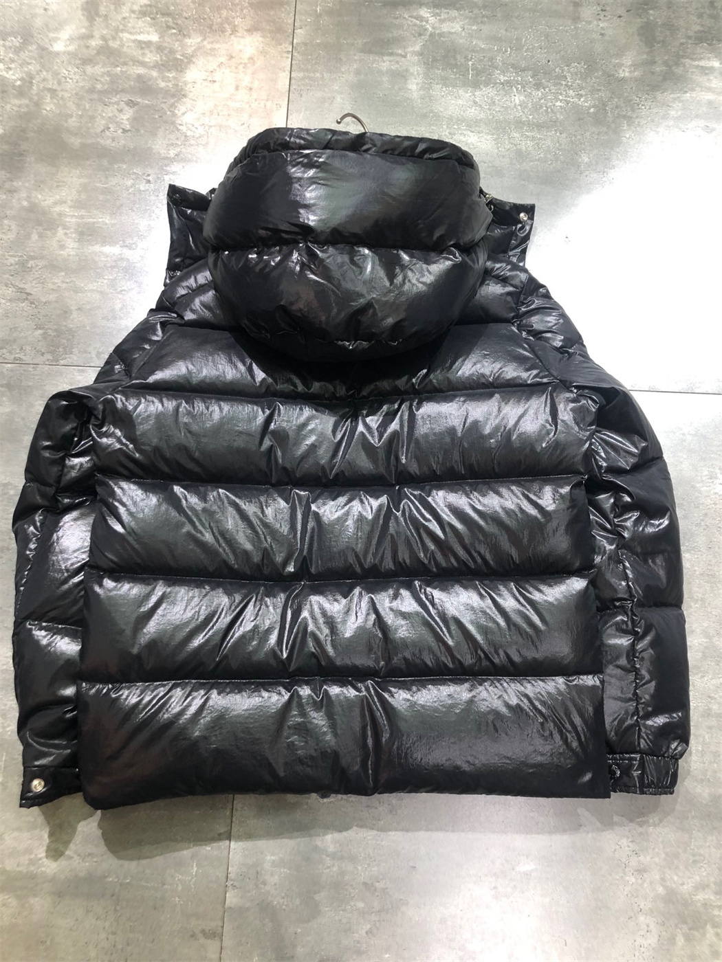 Mon cler Maya 70 Anniversary Puffer Down Jacket Black White