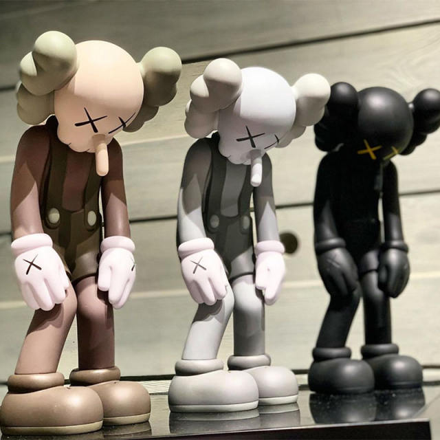 Kaws mand kaws small lie figures black grey brown