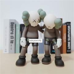 MAND KAWS AlONE THE WAY FIGURES BLACK/BROWN/GREY