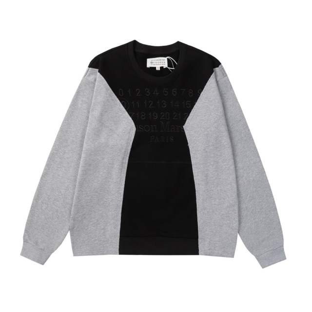 Maison Margiela MM6 Classic Sweatshirt