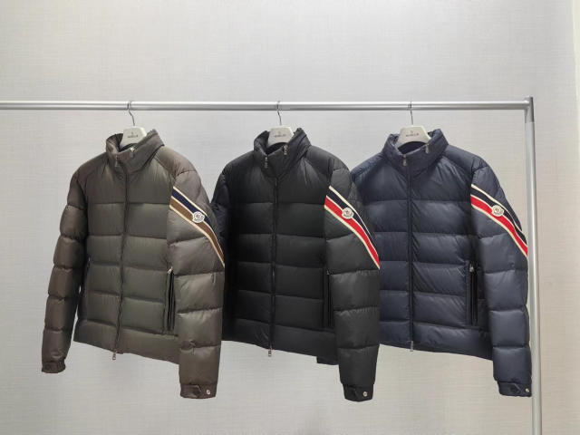 Moncler Duck Down Jacket Black/Green/Navy Blue