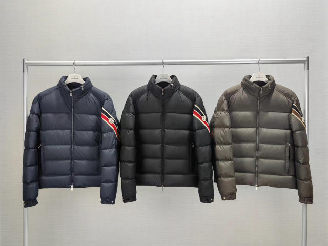 Moncler Duck Down Jacket Black/Green/Navy Blue