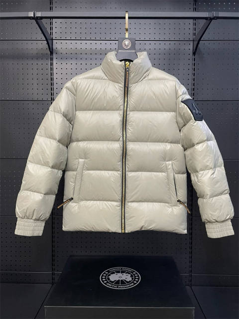 MΟΟSE KNUCKLΕS Duck Down Jacket Black Color