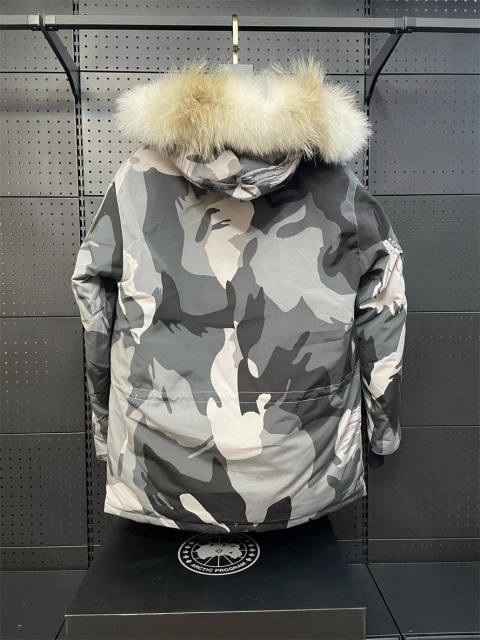 Canada G**se Down Expedition Puffer Jacket YKK Zipper