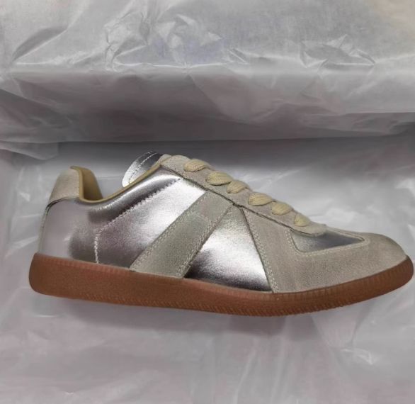 Maison Margiela Replica low-top Leather Sneakers Collection