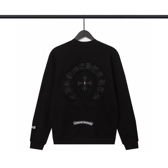 CH Long-Sleeve Crewneck Sweatshirt Black White
