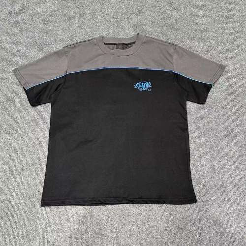 Syna World Drill Style Logo T-Shirt