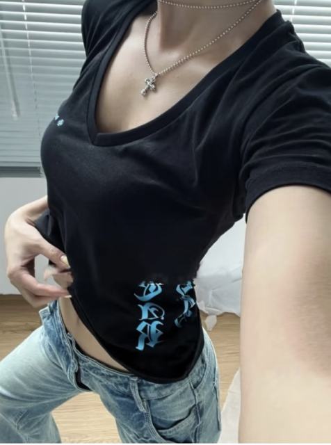 1:1 quality CH Blue Letter Print V-Neck Tee for girls