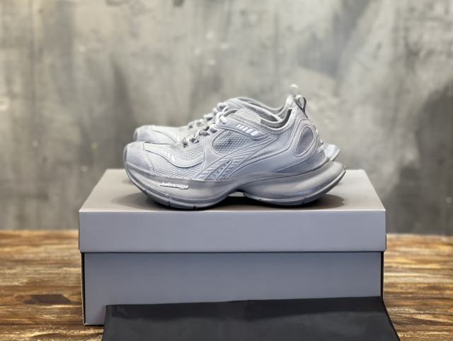 1:1 quality Circuit Sneaker in Black Shoes 8 colors