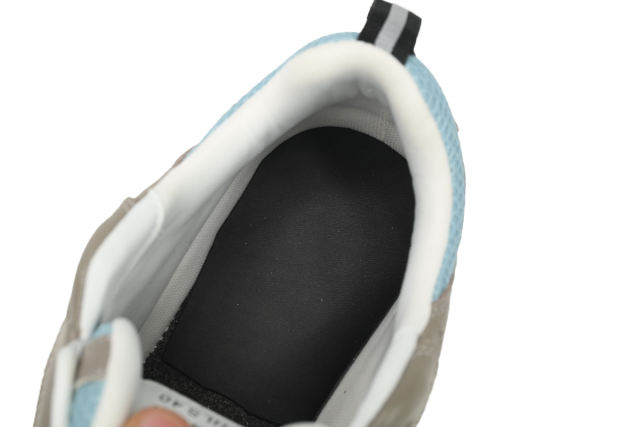 D White Blue 3SN231YXX_H865