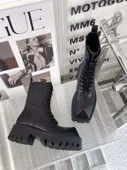 1:1 quality version Rhino Horn Martin Boots