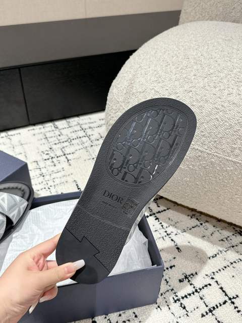1:1 quality version Cross Strap Sandals 4 colors