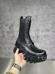 1:1 quality version Metal Logo Thick Sole Heightened Martin Boots