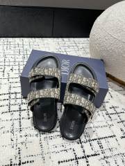 1:1 quality version Oblique Jacquard Flip Flops 2 colors