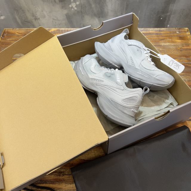 1:1 quality Circuit Sneaker in Black Shoes 8 colors