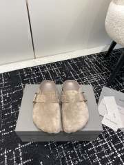 1:1 quality version Thumb Half Slippers Casual Slippers 3 colors