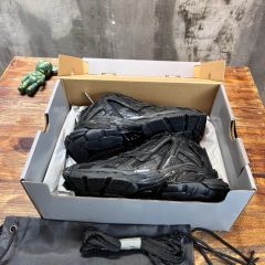 1:1 quality Runner Mesh Sneakers Black